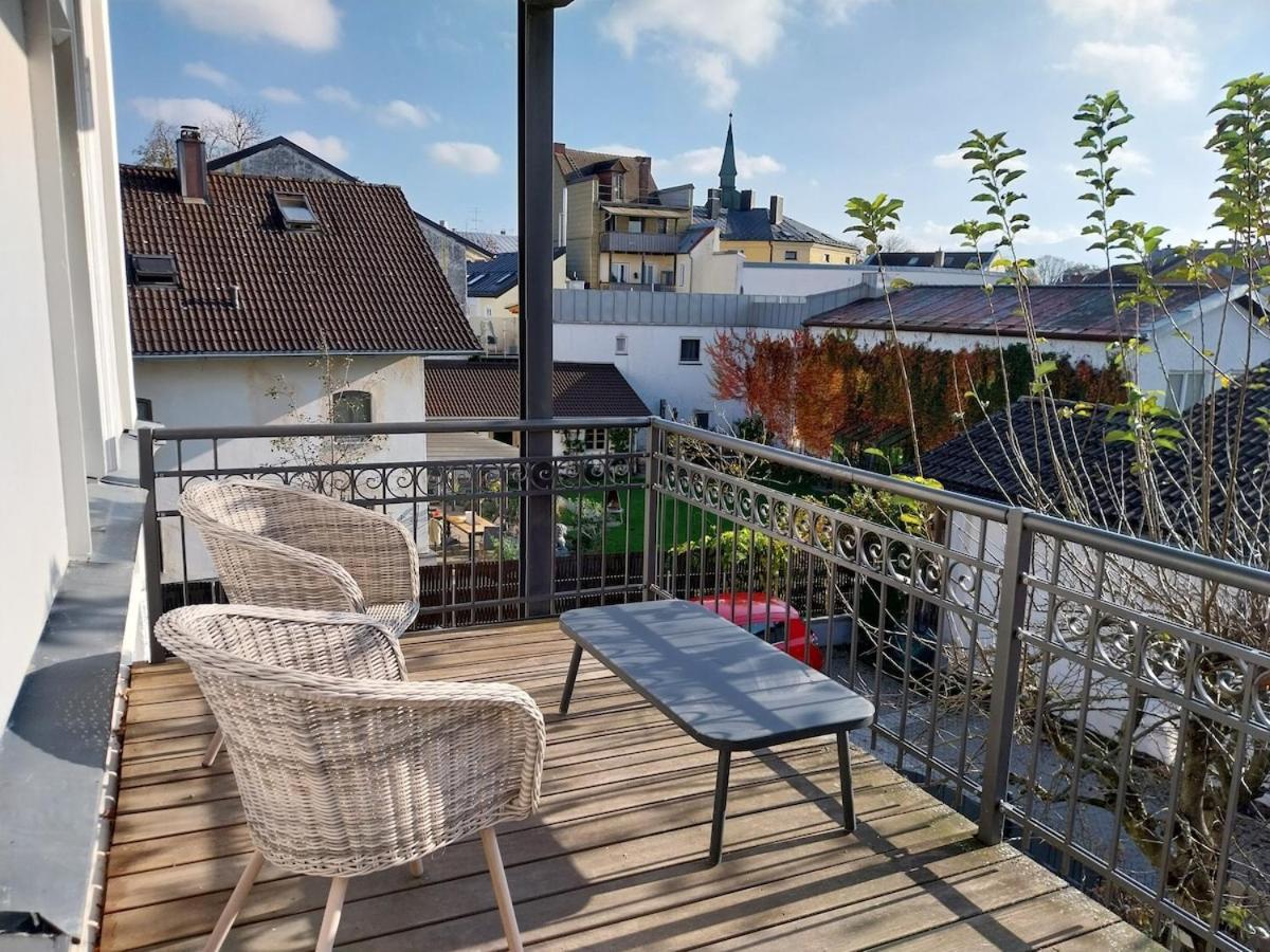 Bad Aibling City Apartment - Alpenblick Exterior photo